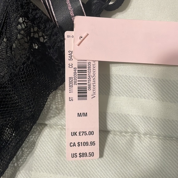 NWT SIZE M VICTORIA’S SECRET ONE PIECE BLACK LACE LINGERIE BODYSUIT - Picture 2 of 3